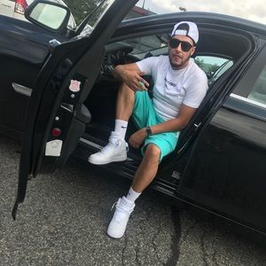 Meet your Posher, Bryan